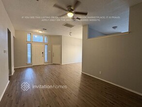 4133 Scotland Dr in Grand Prairie, TX - Foto de edificio - Building Photo