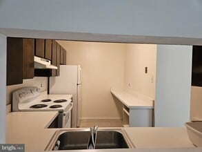 9814 Brookridge Ct in Gaithersburg, MD - Building Photo - Building Photo