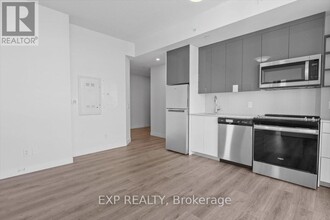 60-1460 Frederick St in Kitchener, ON - Building Photo - Building Photo
