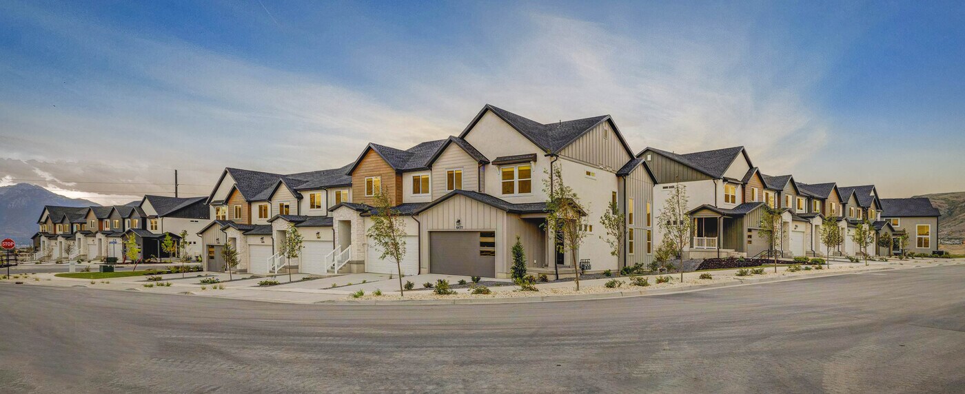 The Towns at Mount Rainier in Herriman, UT - Foto de edificio