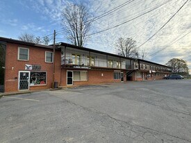 404 W Jackson Blvd in Jonesborough, TN - Building Photo