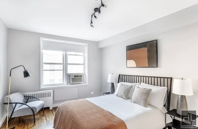 EAST 58th STREET, Unit 1C in New York, NY - Building Photo - Building Photo