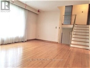 79 Osborne Crescent in Oakville, ON - Building Photo - Building Photo