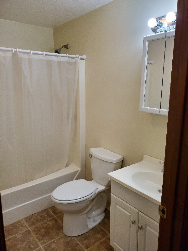 168 Tinkham St in New Bedford, MA - Building Photo - Building Photo