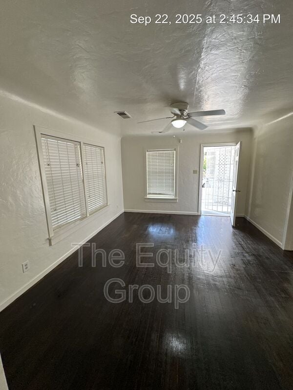 1006 N Conyer St in Visalia, CA - Building Photo - Building Photo