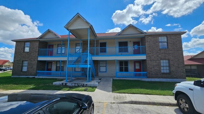 6326 Queens Castle, Unit 1