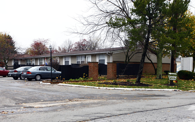 Pines Apartments in Shelby, OH - Building Photo - Building Photo