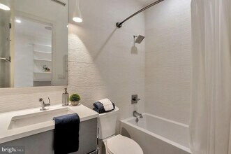 3527 14th St NW, Unit 1 in Washington, DC - Building Photo - Building Photo