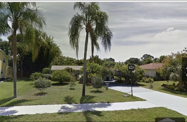 property at 3093 SW Berry Ave