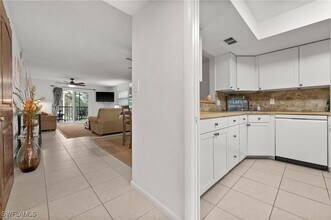 9395 Pennsylvania Ave in Bonita Springs, FL - Building Photo - Building Photo
