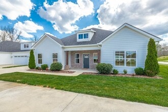 3306 Stonecreek Dr in Chattanooga, TN - Foto de edificio - Building Photo