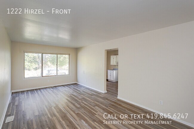 1222 Hirzel St