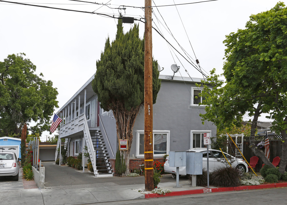 1041 Eugene Ave in San Jose, CA - Foto de edificio