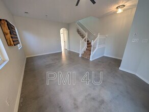 7105 Casa Elena Dr NE in Albuquerque, NM - Building Photo - Building Photo