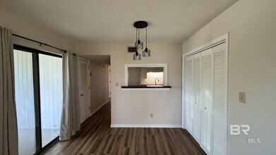 110 5th St in Daphne, AL - Building Photo - Building Photo