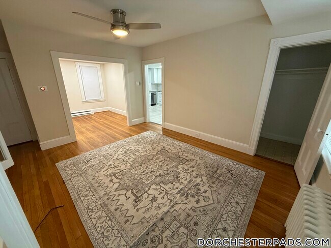 24 Ventura St, Unit 02124 in Boston, MA - Building Photo - Building Photo