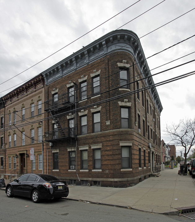 Parkview Apartments in Jersey City, NJ - Building Photo