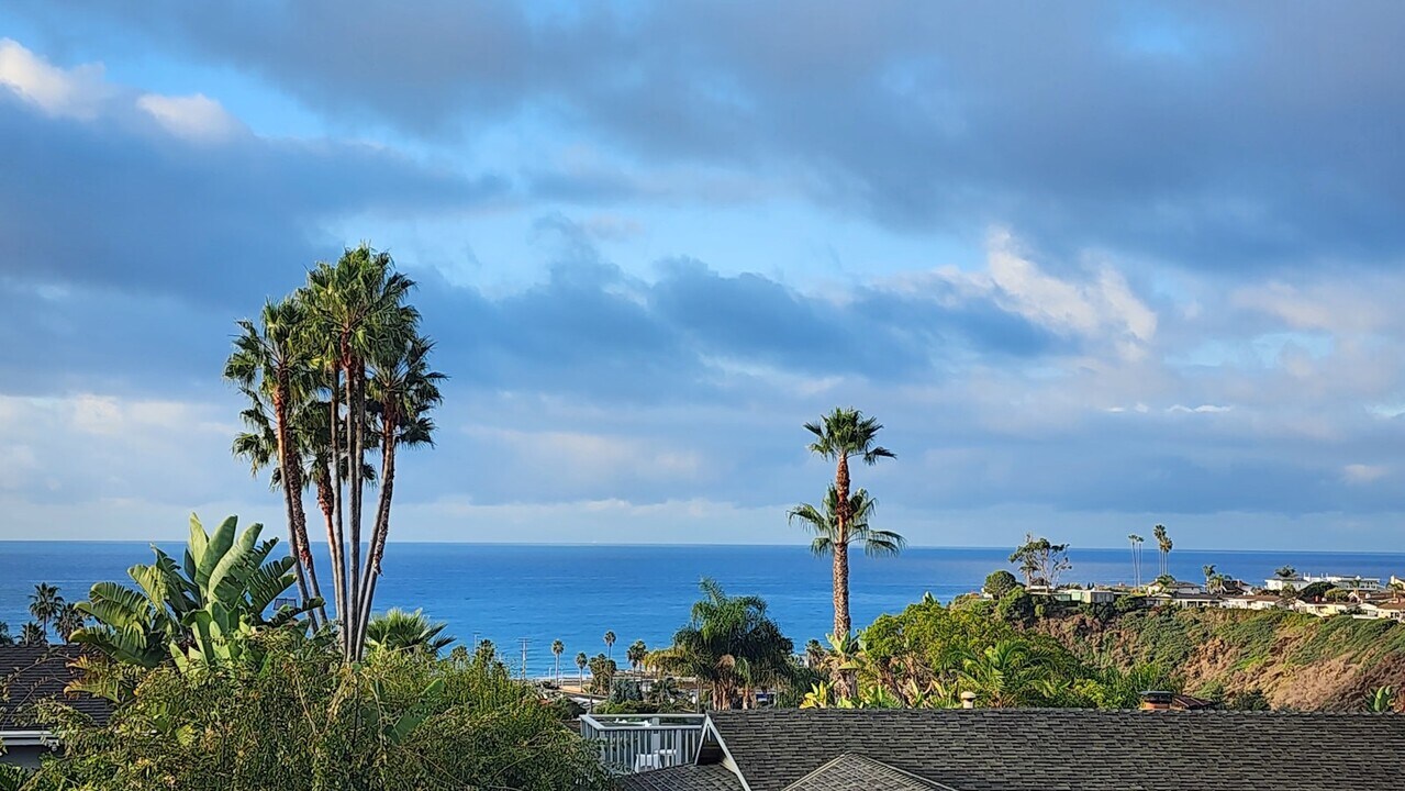 2715 Via Casa Loma in San Clemente, CA - Foto de edificio