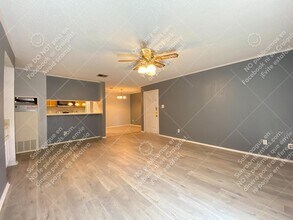 1202 Thorpe Ln in San Marcos, TX - Building Photo - Building Photo