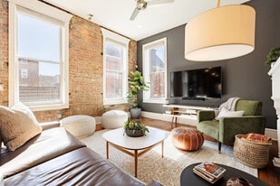 1537 Republic St in Cincinnati, OH - Building Photo