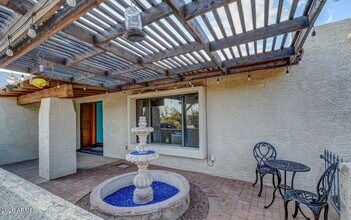 6520 E Peak View Rd in Cave Creek, AZ - Building Photo - Building Photo