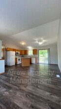 250 W Irving St in Lincoln, NE - Building Photo - Building Photo