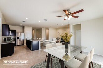 18363 W Artemisa Ave in Surprise, AZ - Foto de edificio - Building Photo