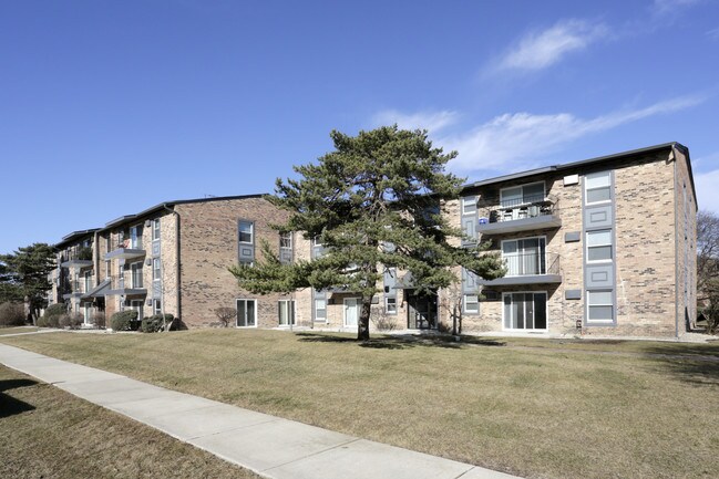 The Residences at 159 Tinley Park Place in Tinley Park, IL - Foto de edificio - Building Photo