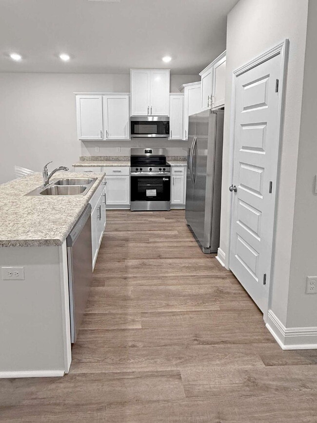 1310 Leeway Dr in Pensacola, FL - Building Photo - Building Photo