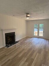 3912 Sherwood Forest Terrace in Richmond, VA - Building Photo - Building Photo
