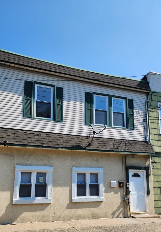 property at 71 E 22nd St