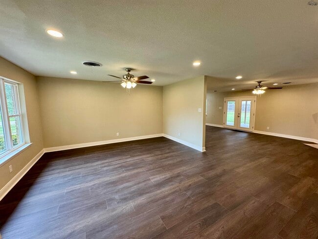 2807 Lambeth Way in Wichita Falls, TX - Building Photo - Building Photo