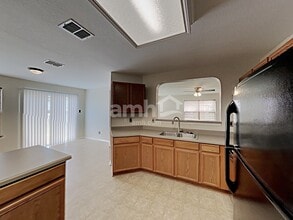 9831 Carswell Peak in San Antonio, TX - Foto de edificio - Building Photo