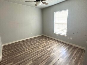 7018 1/2 Avenue F in Houston, TX - Building Photo - Building Photo