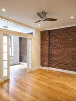 15 W 103rd St, Unit 5F in New York, NY - Building Photo