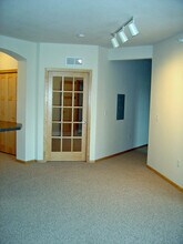 1800 Graham Ave, Unit #325-0 in St. Paul, MN - Foto de edificio - Building Photo