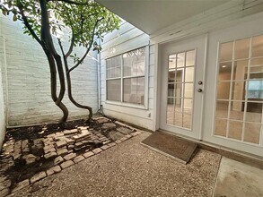 2456 Country Club Dr in Pearland, TX - Building Photo - Building Photo