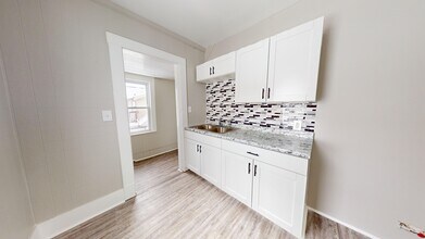 4500 W 39th St in Cleveland, OH - Foto de edificio - Building Photo