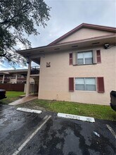 11291 SW 88th St in Miami, FL - Building Photo - Building Photo