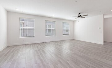 2834 E Tamarind Dr in Fresno, CA - Building Photo - Building Photo