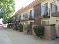 Somerset Apartments in Sacramento, CA - Building Photo - Building Photo