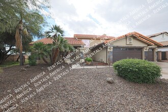 6155 E Greenway Ln in Scottsdale, AZ - Foto de edificio - Building Photo