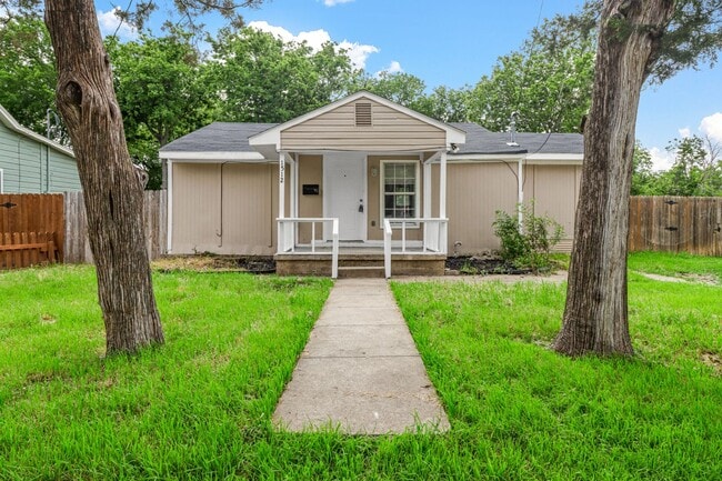 property at 1512 West St