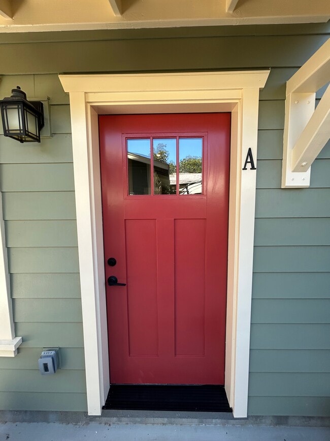 213 N Berkeley Ave in Fullerton, CA - Building Photo - Building Photo