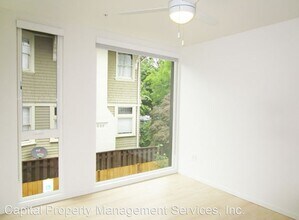 1475 SE 15th Ave in Portland, OR - Foto de edificio - Building Photo