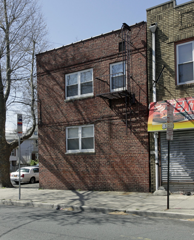 811 Stuyvesant Ave in Irvington, NJ - Building Photo - Building Photo