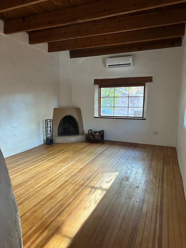 property at 1120 E Alameda St