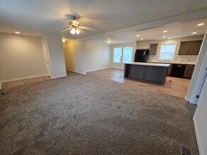 3681 Hawthorne St in Village of Clarkston, MI - Foto de edificio - Building Photo