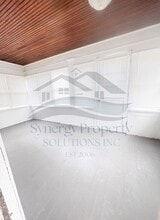 328 N Columbus St in Crestline, OH - Building Photo - Building Photo