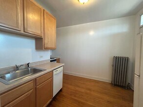4411 N Kenneth Ave in Chicago, IL - Building Photo - Building Photo